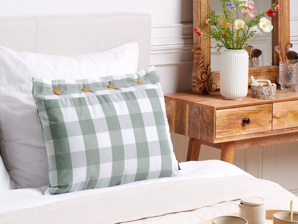 Dekoratívny vankúš mätová zelená tkanina 40 x 60 cm károvaný vzor štýl chaty textil doplnky