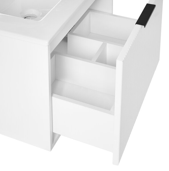 Závesná kúpeľňová skrinka s umývadlom biela s čiernym úchytom MDF 60 cm s 2 zásuvkami úložný priestor moderný štýl kúpeľňa