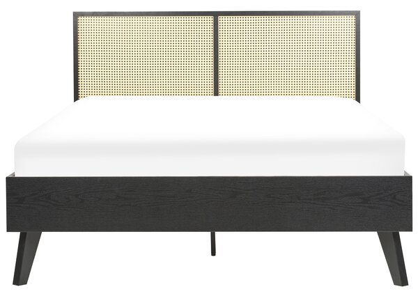 Posteľ čierna svetlé drevo 140 x 200 cm ratan drevotrieska s roštom minimalistický boho štýl spálňa