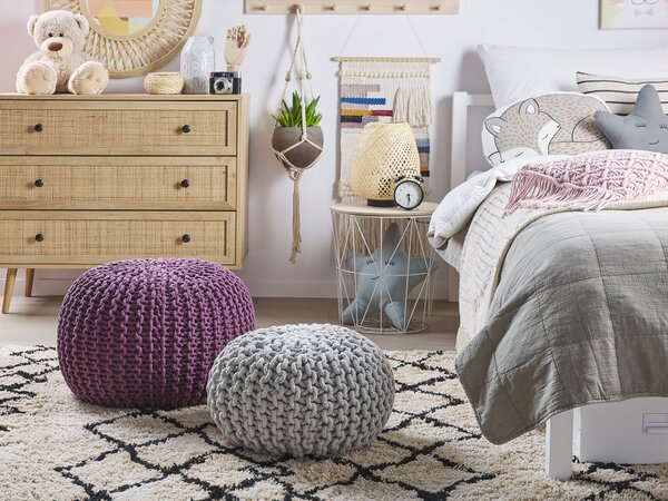 Puf taburetka fialová okrúhla bavlnená 50 x 35 cm pletená podnožka výplň z polystyrénového granulátu
