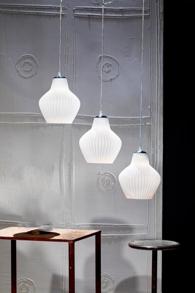 SIRU - Luster na lanku LONDON 1xE27/60W/230V biela/lesklý chróm benátske sklo