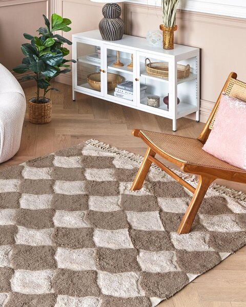 Koberec hnedá béžová bavlna 140 x 200 cm geometrický vzor so strapcami obdĺžnikový tvar boho orientálny štýl obývačka spálňa
