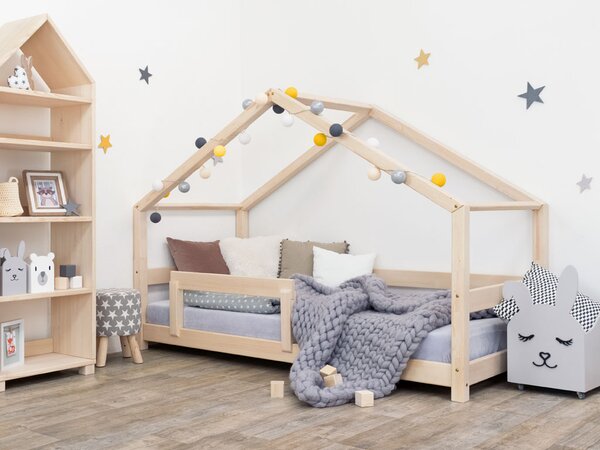 Benlemi Detská posteľ domček LUCKY s bočnicou Zvoľte farbu: Prírodný dekor nelakovaný, Rozmer: 90 x 160 cm