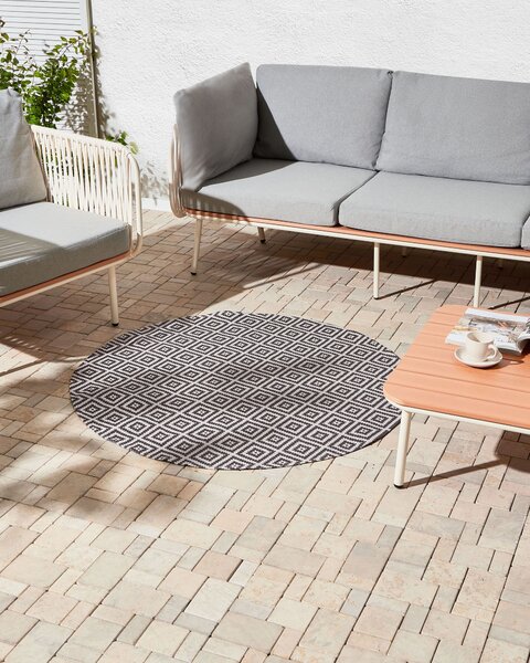 Koberec sivý syntetický materiál 120 cm okrúhly tvar geometrický vzor moderný štýl balkón terasa interiér exteriér