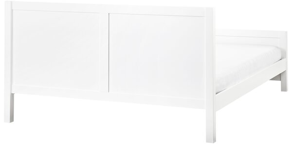 Posteľ biela kaučukové drevo 180 x 200 cm rám postele s čelom lamelový rošt minimalistický rustikálny štýl