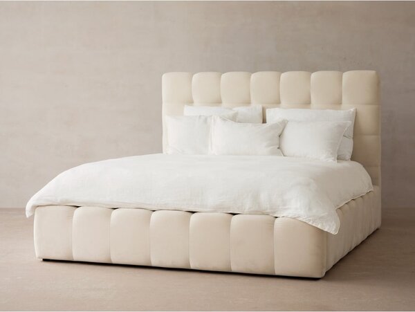 Béžová čalúnená dvojlôžková posteľ s úložným priestorom s roštom 200x200 cm Bali – Cosmopolitan Design