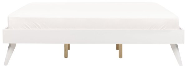 Posteľ biela MDF 180 x 200 cm lamelový rošt bez čela škandinávsky moderný štýl spálňa