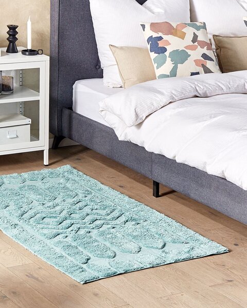 Koberec mätová zelená bavlna 80 x 150 cm geometrický vzor ručne všívaný huňatý boho štýl obývačka spálňa
