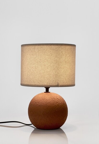 Keramická stolová lampa v terakotovej farbe s textilným tienidlom (výška 32 cm) Irvin – Yes Everyday