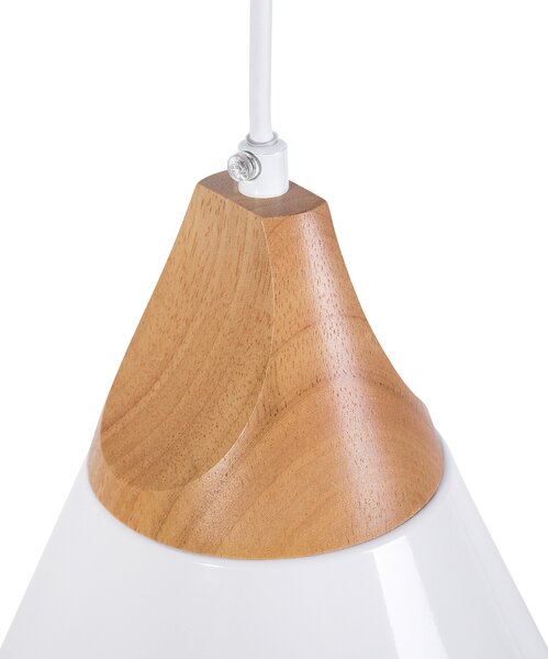 Závesná lampa biely kov a drevo s kužeľovitým tieňom v škandinávskom štýle pre obývaciu izbu jedáleň kuchynský ostrov