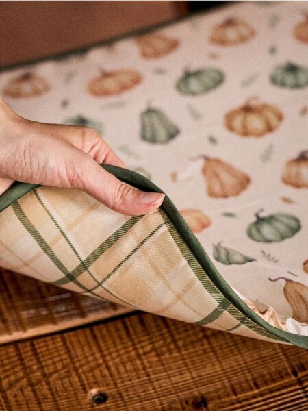 Sinsay - Súprava obojstranných vankúšikov na stoličku s jesenným motívom 2 pack - olivová