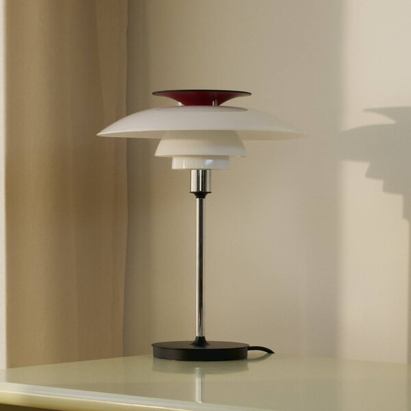 Louis Poulsen stolová lampa PH80, biela/červená/chrómová, výška 40 cm, Hliník / sivá / zinok, Obývacia izba / jedáleň, Hliník, Škandinávsky, Stojacie svietidlo