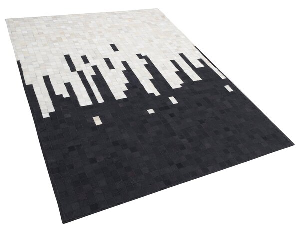 Koberec čierno-biely kožený 160 x 230 cm pravá hovädzia koža abstraktný patchworkový obdĺžnikový moderný