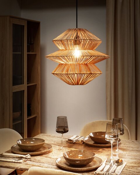 Závesná lampa prírodná ratanové tienidlo čierna kovová objímka na žiarovku boho stropné svietidlo obývačka spálňa chodba