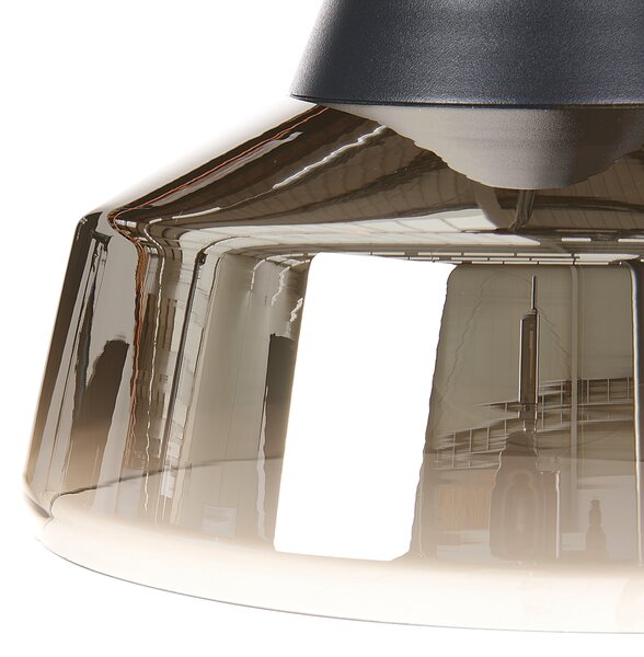 Závesná lampa čierna a zlatá tienidlo z dymového skla osvetlenie do modernej spálne obývačky