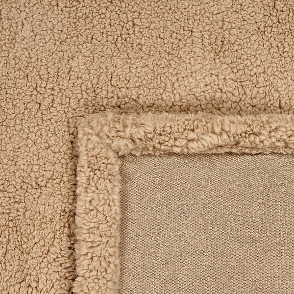 Deka béžová polyester umelá kožušina 125 x 150 cm mäkká huňatá prikrývka textilné doplnky obývacia izba spálňa