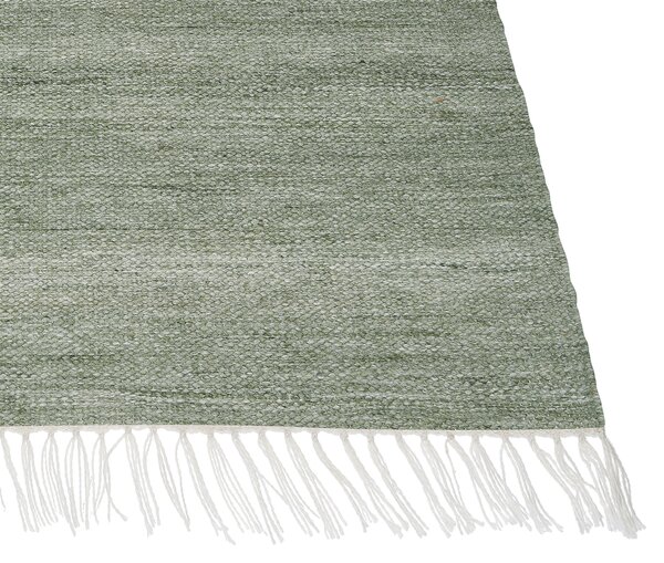 Koberec svetlozelený recyklovaný syntetický materiál 80 x 150 cm so strapcami interiér exteriér