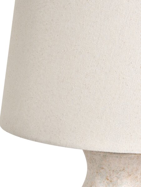 Stolná lampa svetlobéžová keramický podstavec ľanové tienidlo škandinávsky štýl obývacia izba spálňa