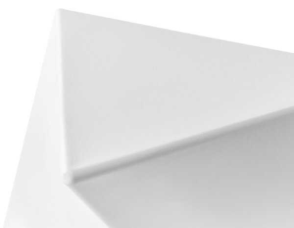 Odkladací stolík biely syntetický materiál trojuholníkový geometrický tvar dizajnový moderný štýl obývacia izba spálňa