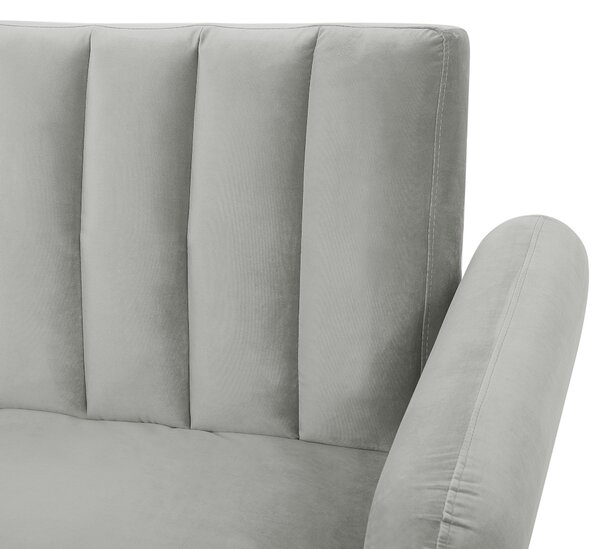 Rozkladacia pohovka svetlosivá zamatové čalúnenie vhodná na spanie elegantná moderná obývacia izba spálňa