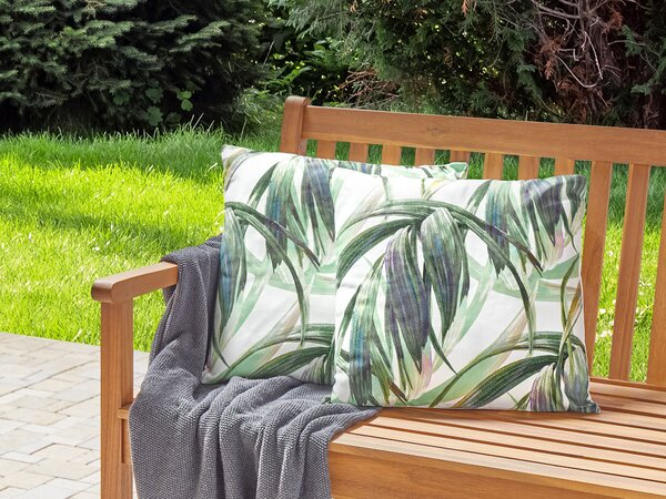 Sada 2 záhradných vankúšov zelená a biela polyester vzor listov 45 x 45 cm moderný štýl vonkajšie dekorácie vodoodolné