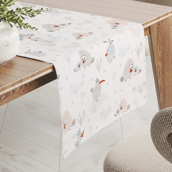 Biante Detský bavlnený behúň na stôl Sandra SA-614 Veselé vtáčiky na bielom 20x120 cm