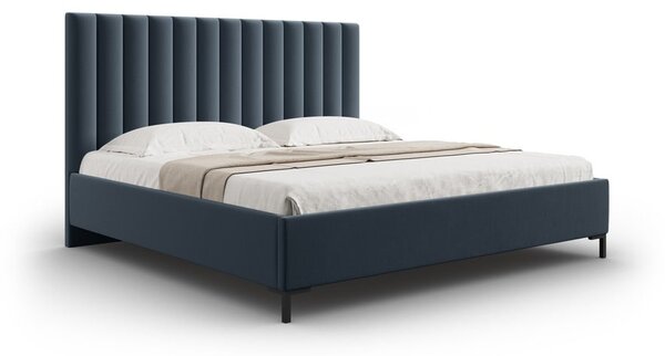 Tmavomodrá čalúnená dvojlôžková posteľ s úložným priestorom s roštom 140x200 cm Casey – Mazzini Beds