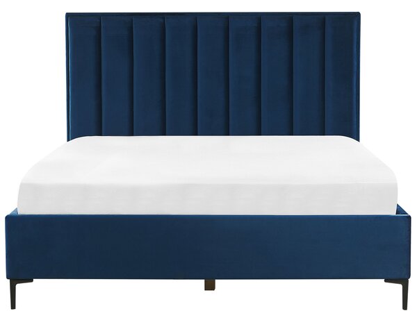 Posteľ s úložným priestorom modrá zamatové čalúnenie 180 x 200 cm čierne kovové nohy prešívané čelo lamelový rošt moderný štýl spálňa