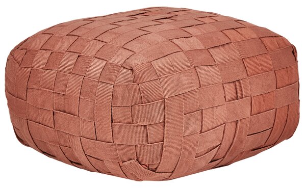 Záhradný taburet svetločervený syntetický materiál 50 x 50 cm štvorcový tvar pletený ručná výroba puf podnožka boho štýl interiér exteriér
