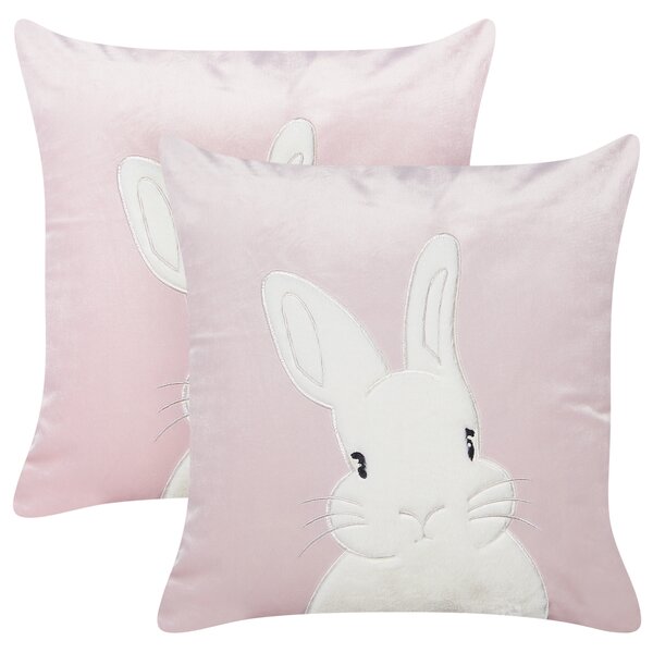 Sada 2 dekoratívnych vankúšov ružová zamat polyester 45 x 45 cm štvorcová vyšívaný vzor zajačika doplnky