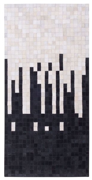 Koberec čierno-biely kožený 80 x 150 cm pravá hovädzia koža abstraktný patchworkový obdĺžnikový moderný