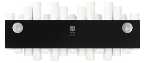 Biely nástenný vešiak z borovicového dreva Picket – Umbra