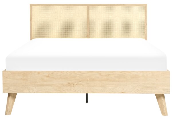 Posteľ svetlé drevo 140 x 200 cm ratan drevotrieska s roštom minimalistický boho štýl spálňa