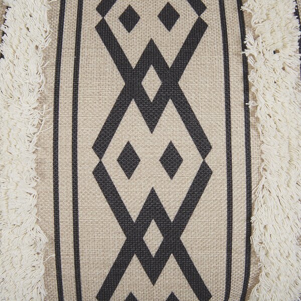 Sada 2 dekoratívnych vankúšov béžová čierna polyester 30 x 50 cm geometrický vzor so strapcami obdĺžnikový tvar moderný štýl doplnky
