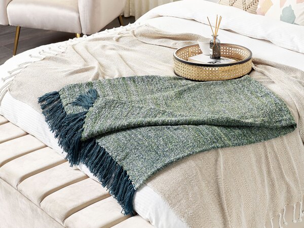 Deka modrá zelená akryl polyester 130 x 170 cm obdĺžnikový tvar pásikavý vzor prikrývka so strapcami boho štýl doplnky