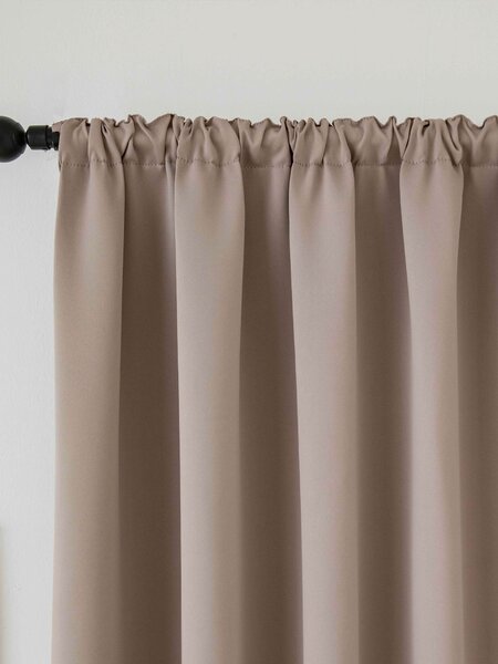 Blackout závesy Elias cappuccino – 140 × 160 cm (2 ks) - riasiaca stuha