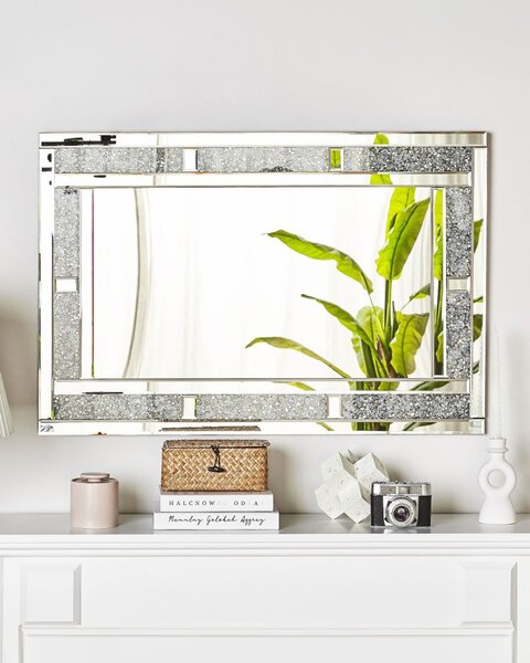 Nástenné zrkadlo strieborná MDF sklo 60 x 90 cm obdĺžnikový tvar lesklý povrch ozdobný rám moderný glamour štýl obývačka spálňa