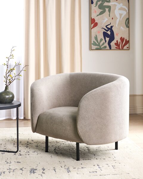 Kreslo sivobéžové polyester látkové čalúnenie čierne kovové nohy zaoblený tvar moderný art deco štýl obývačka spálňa
