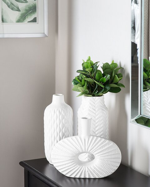 Váza na kvety biela kameninová 32 cm lesklá rebrovaná moderný glamour dizajn