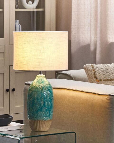 Stolná lampa tyrkysová keramická ozdobný podstavec biele látkové tienidlo boho rustikálny dizajn