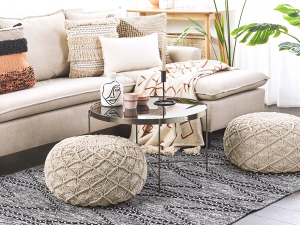 Taburetka béžová bavlnená 50 x 30 cm vzor makramé okrúhla poduška na sedenie boho dizajn
