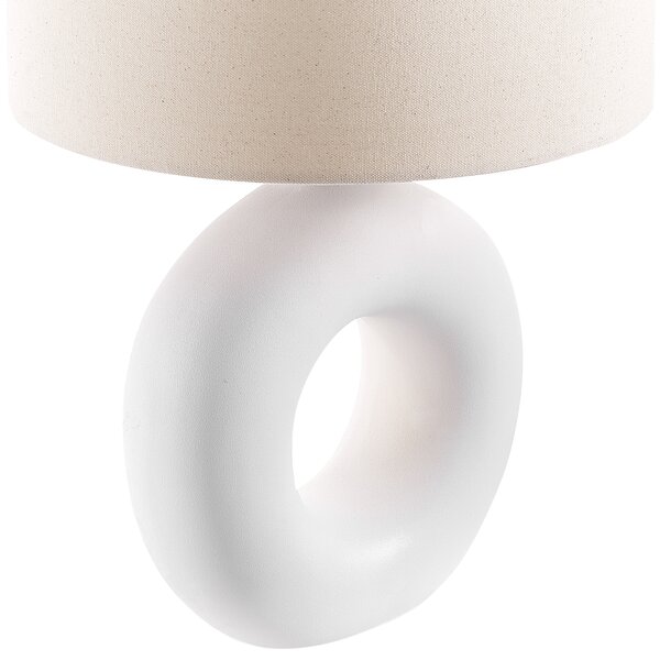 Stolná lampa biela keramická látkové tienidlo tvarovaný podstavec nočná lampa