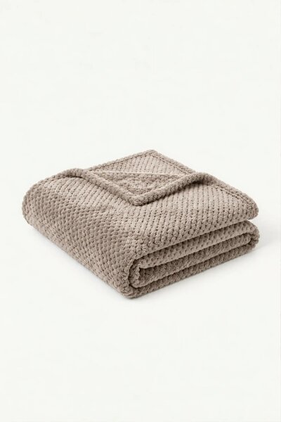 Deka MONTE taupe Rozmer: 75x150 cm