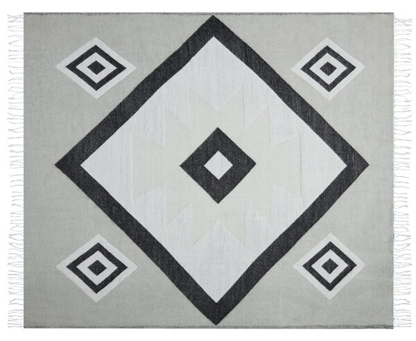 Deka sivá akryl polyester 130 x 170 cm prikrývka na posteľ geometrický vzor strapce obývačka spálne