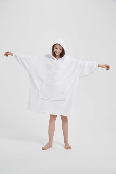 Deka s rukávmi HOODIE biela