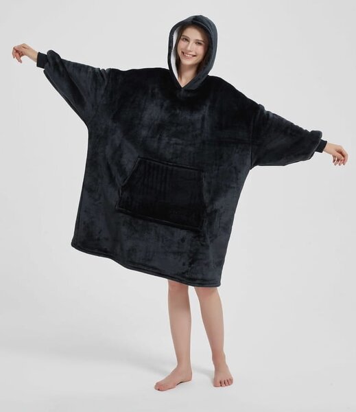 Deka s rukávmi HOODIE čierna