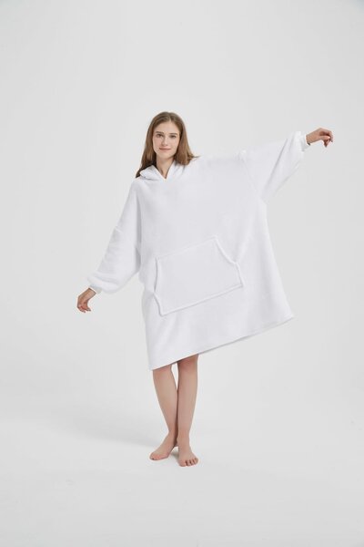 Deka s rukávmi HOODIE biela