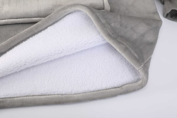 Deka s rukávmi HOODIE sivá