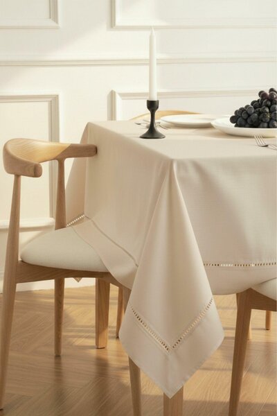 Obrus CLASSY béžový Rozmer: 140x180 cm