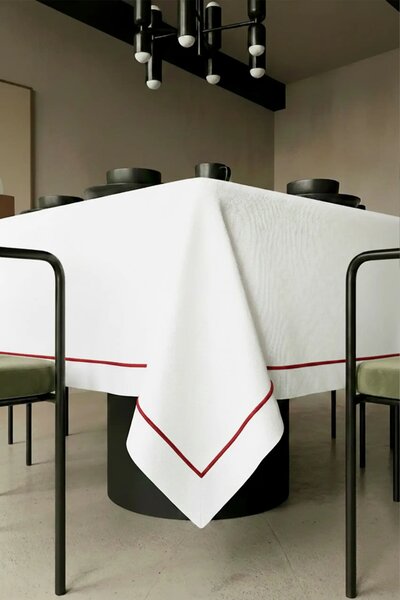 Obrus QUEEN biely s bordovou Rozmer: 140x180 cm